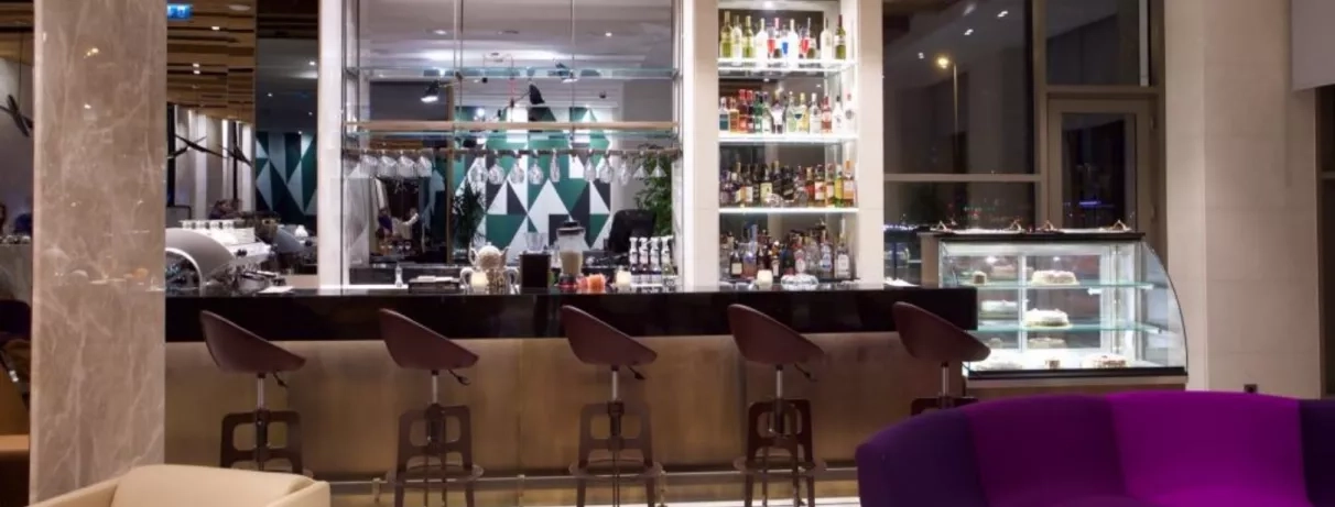 lobby bar 
