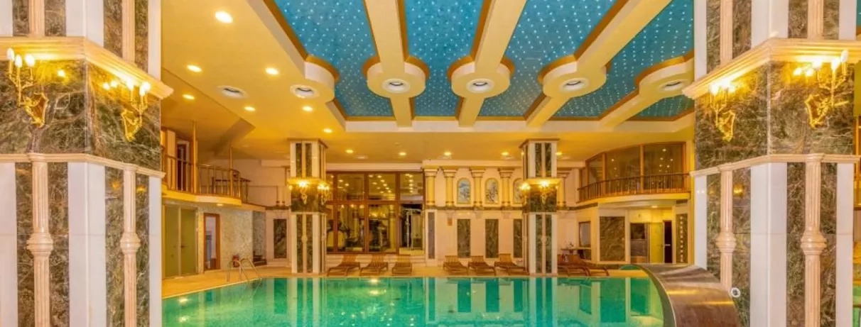 piscine intérieure 