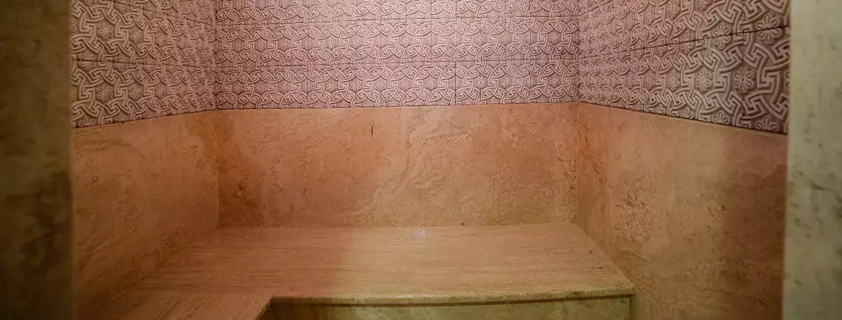 espace de détente avec un hammam