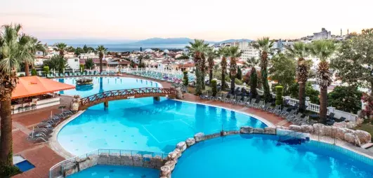 vue d'ensemble piscine 