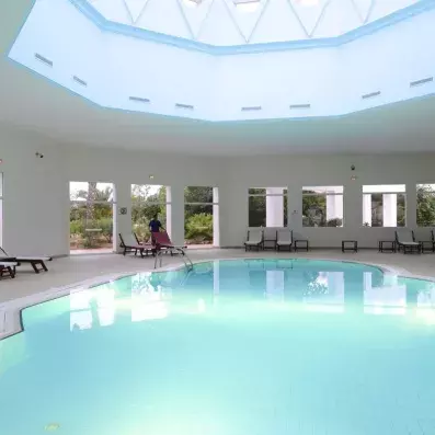 piscine intérieure