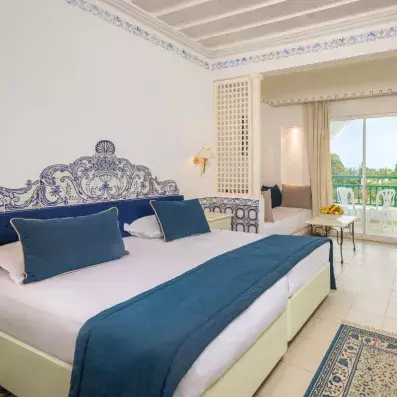 chambre lit double avec terrasse 