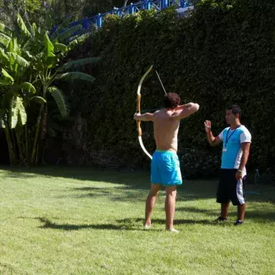 activité tir à l'arc en plein air
