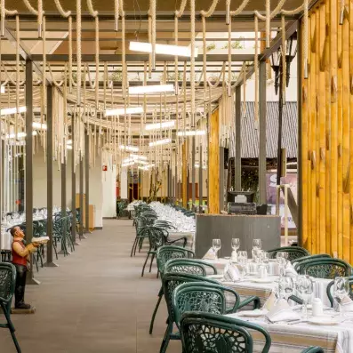 salle de restaurant intérieur