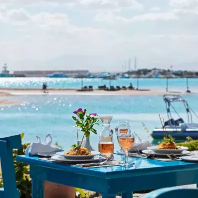 restaurant face à la mer