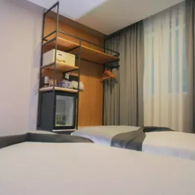 chambre standard avec deux lits simples 