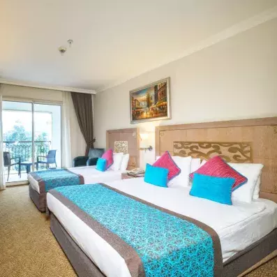 un lit double + un lit simple