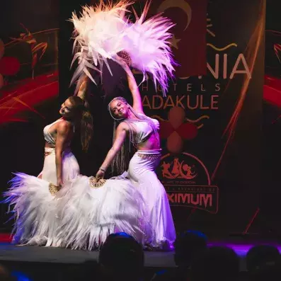 spectacle sur scène 