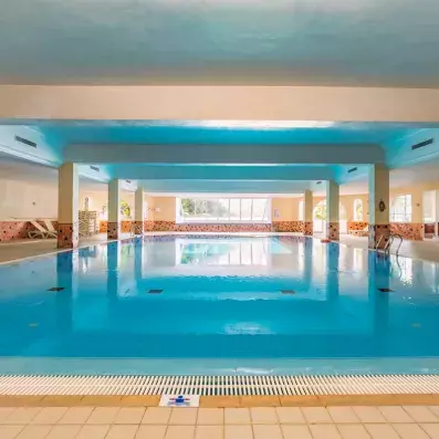 piscine intérieure