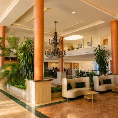 un hall d'entrée moderne